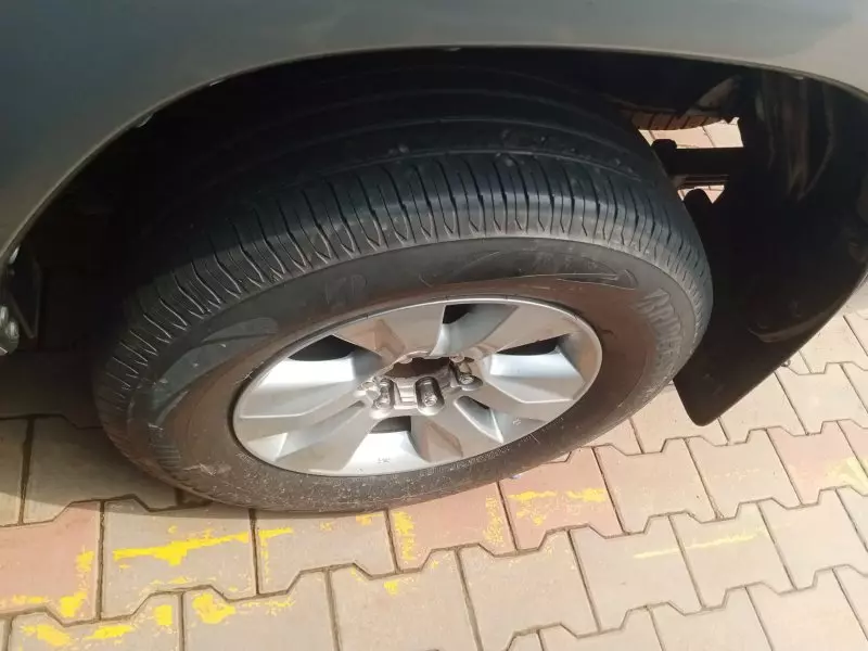 Toyota Hilux   - 2019