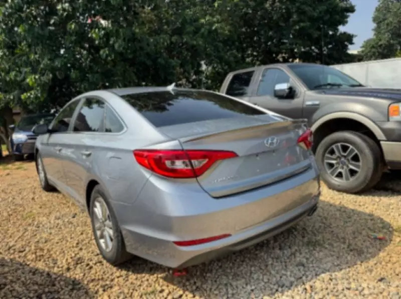 Hyundai Sonata   - 2015
