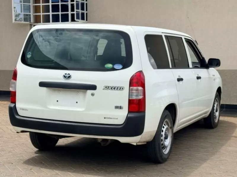 Toyota Succeed    - 2019