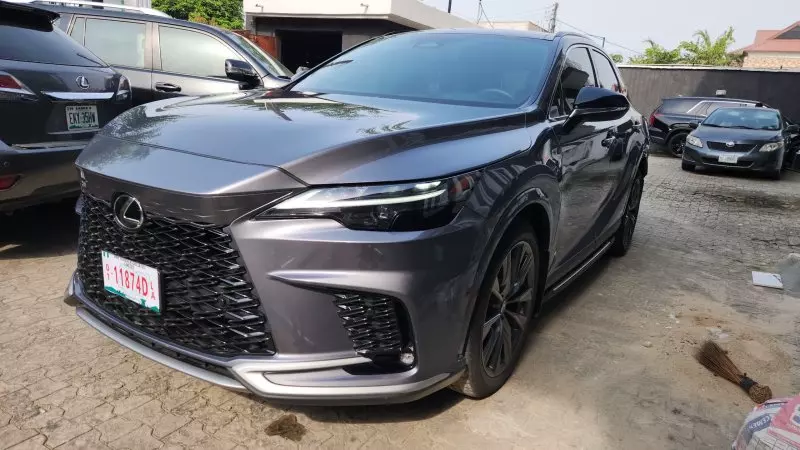 Lexus RX   - 2024