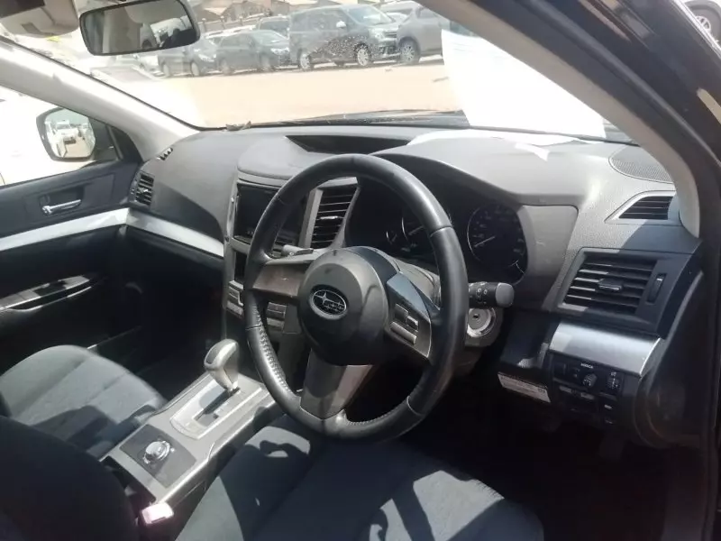 Subaru Legacy   - 2013