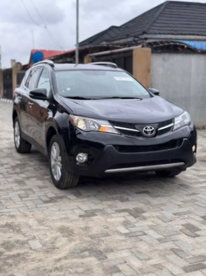 Toyota RAV 4   - 2013
