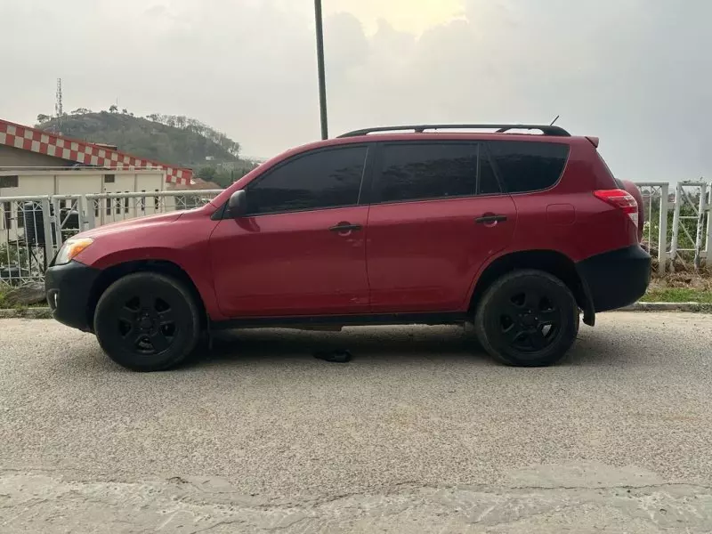 Toyota RAV4   - 2010