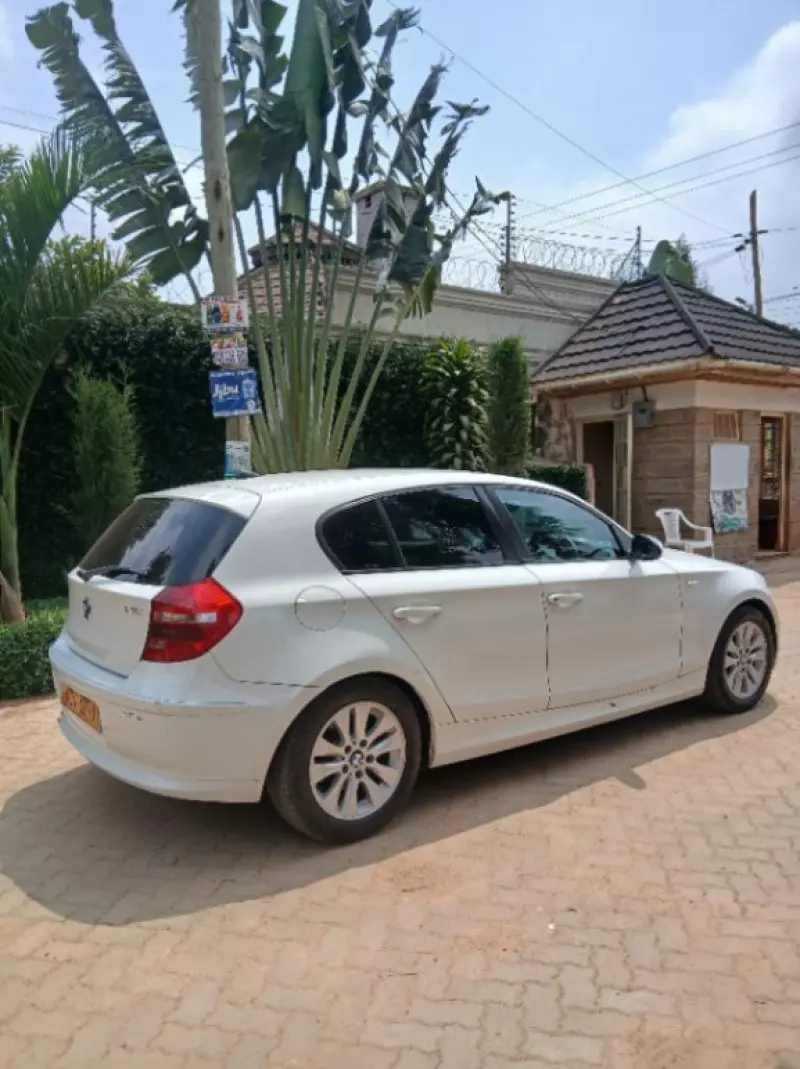 BMW 116   - 2011