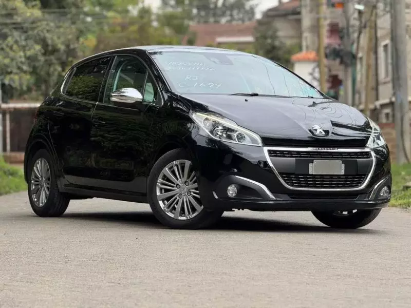 Peugeot 208   - 2019