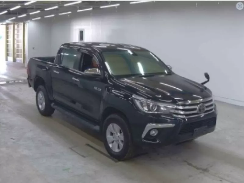 Toyota Hilux   - 2018