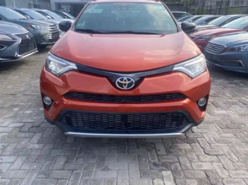 Toyota RAV 4   - 2016