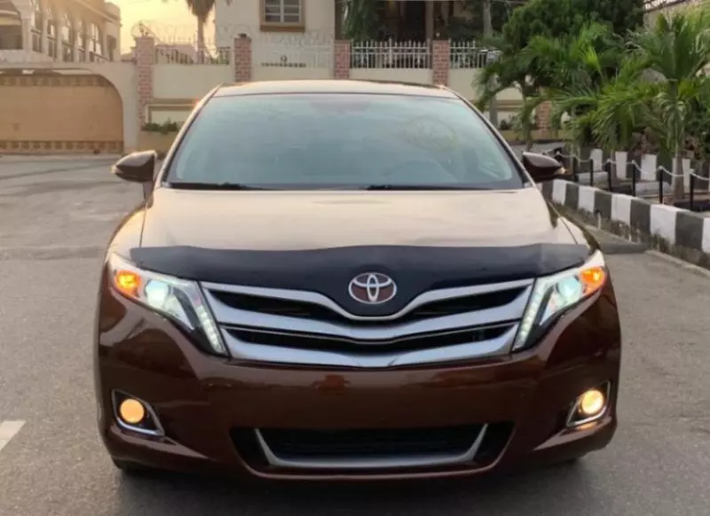 Toyota Venza   - 2013