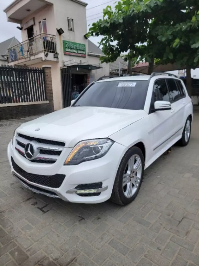 Mercedes-Benz GLK 350   - 2013