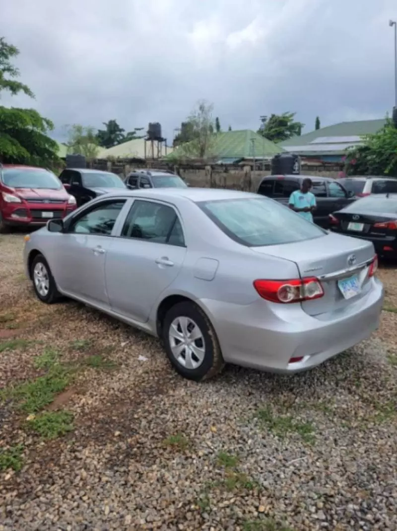Toyota Corolla   - 2011