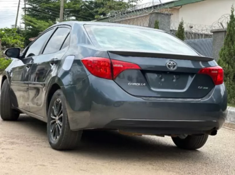 Toyota Corolla   - 2013