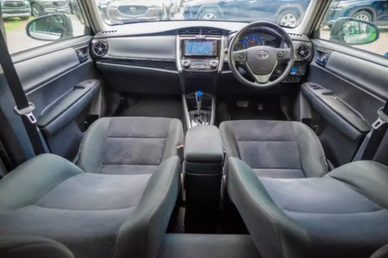 Toyota Fielder    - 2018