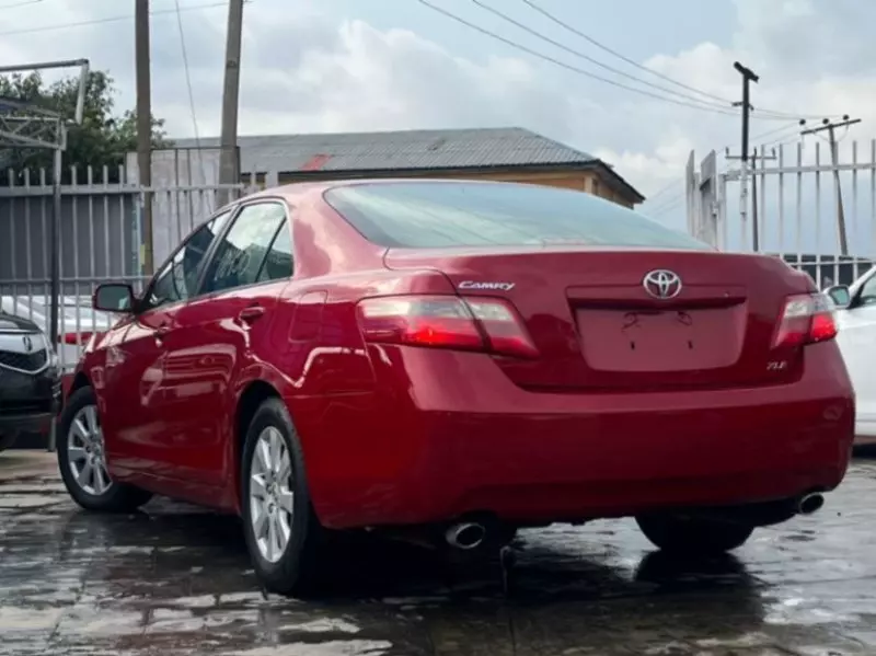 Toyota Camry   - 2007