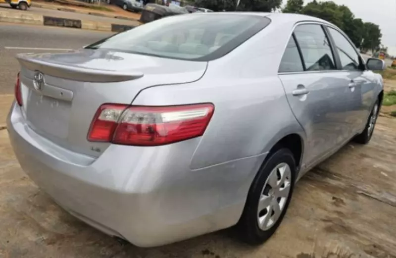 Toyota Camry   - 2007