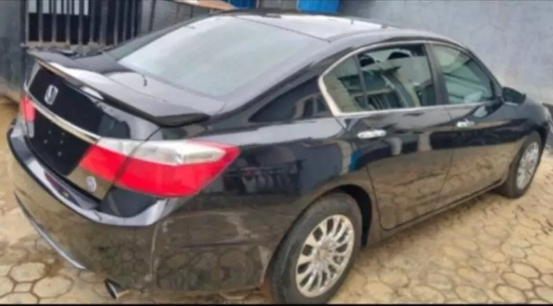 Honda Accord   - 2015