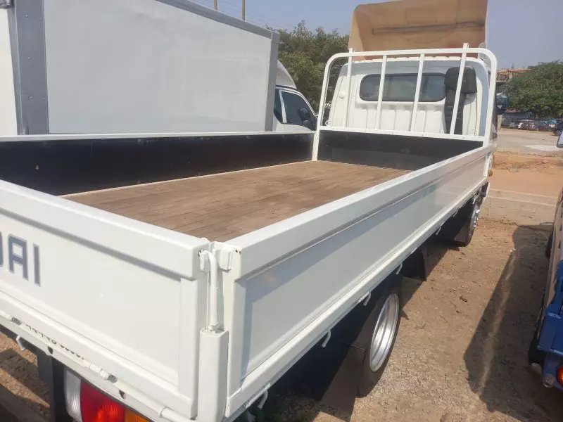 Hyundai Mighty   - 2002