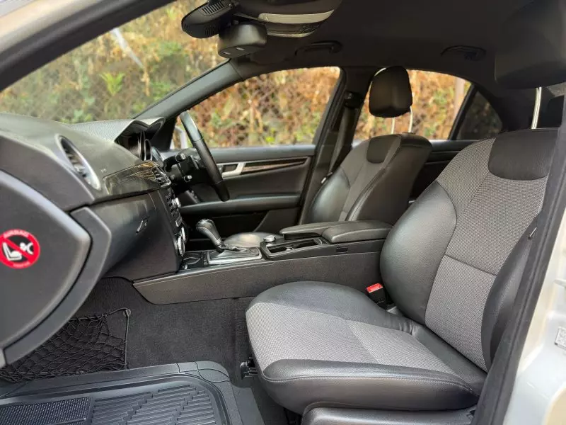 Mercedes-Benz C 200   - 2013