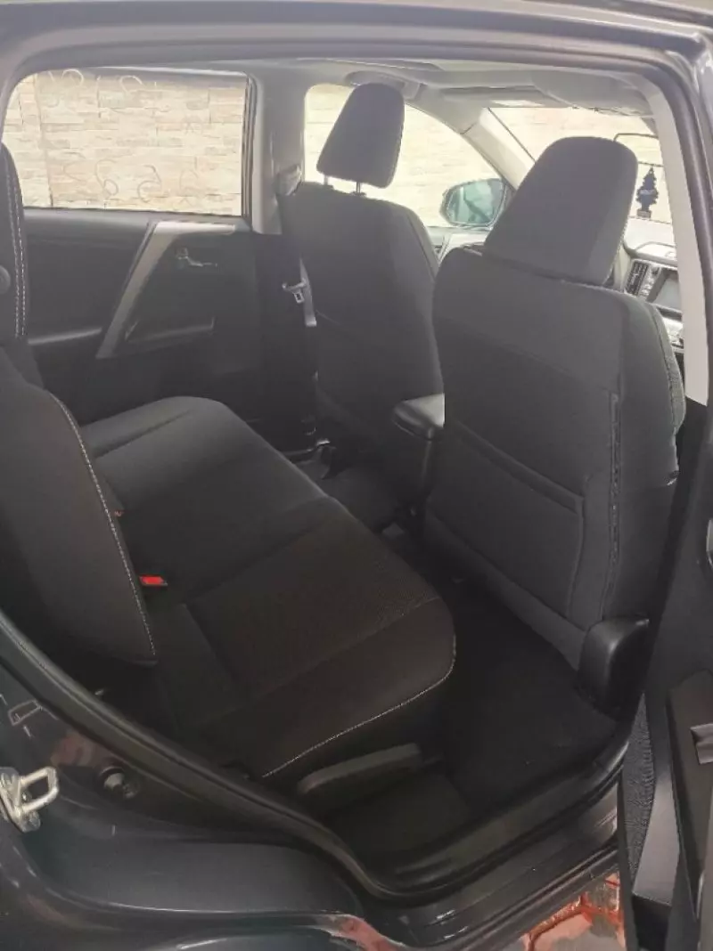 Toyota Rav4   - 2016