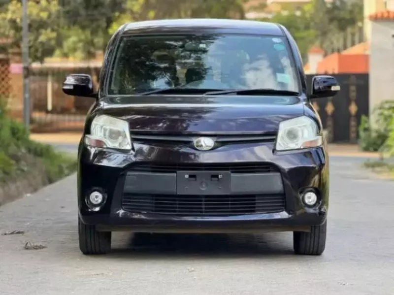 Toyota Sienta   - 2016