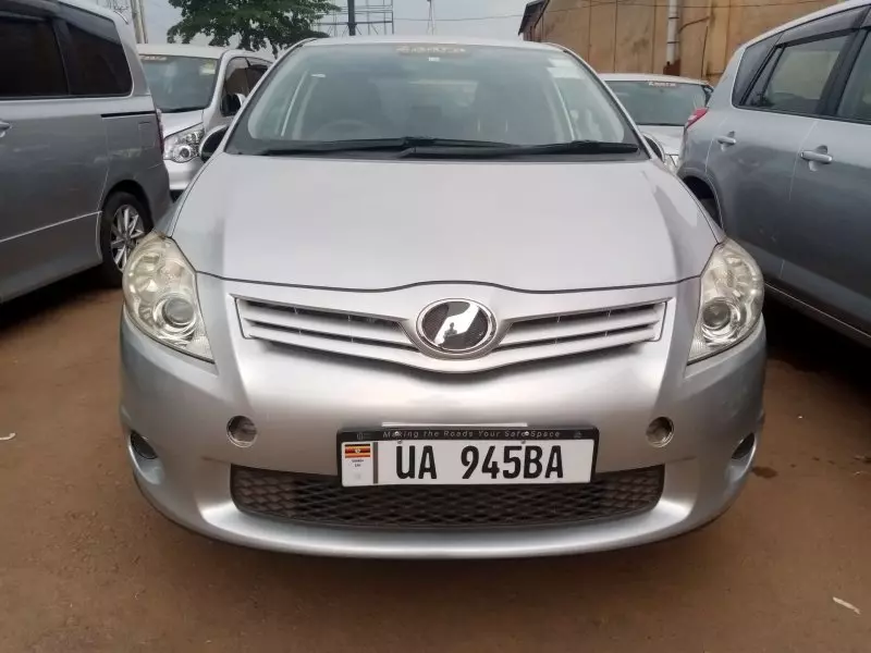 Toyota Auris   - 2010