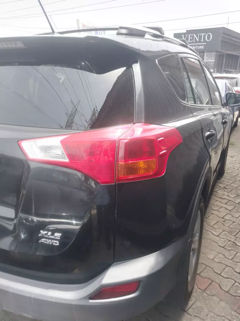 Toyota RAV 4   - 2013