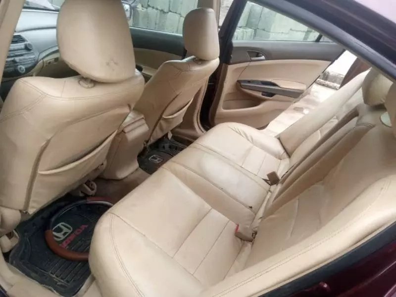 Honda Accord   - 2009