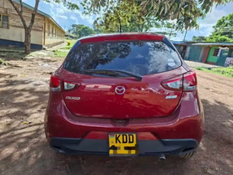 Mazda Demio   - 2017