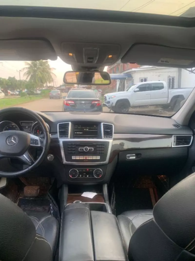 Mercedes-Benz ML 350   -