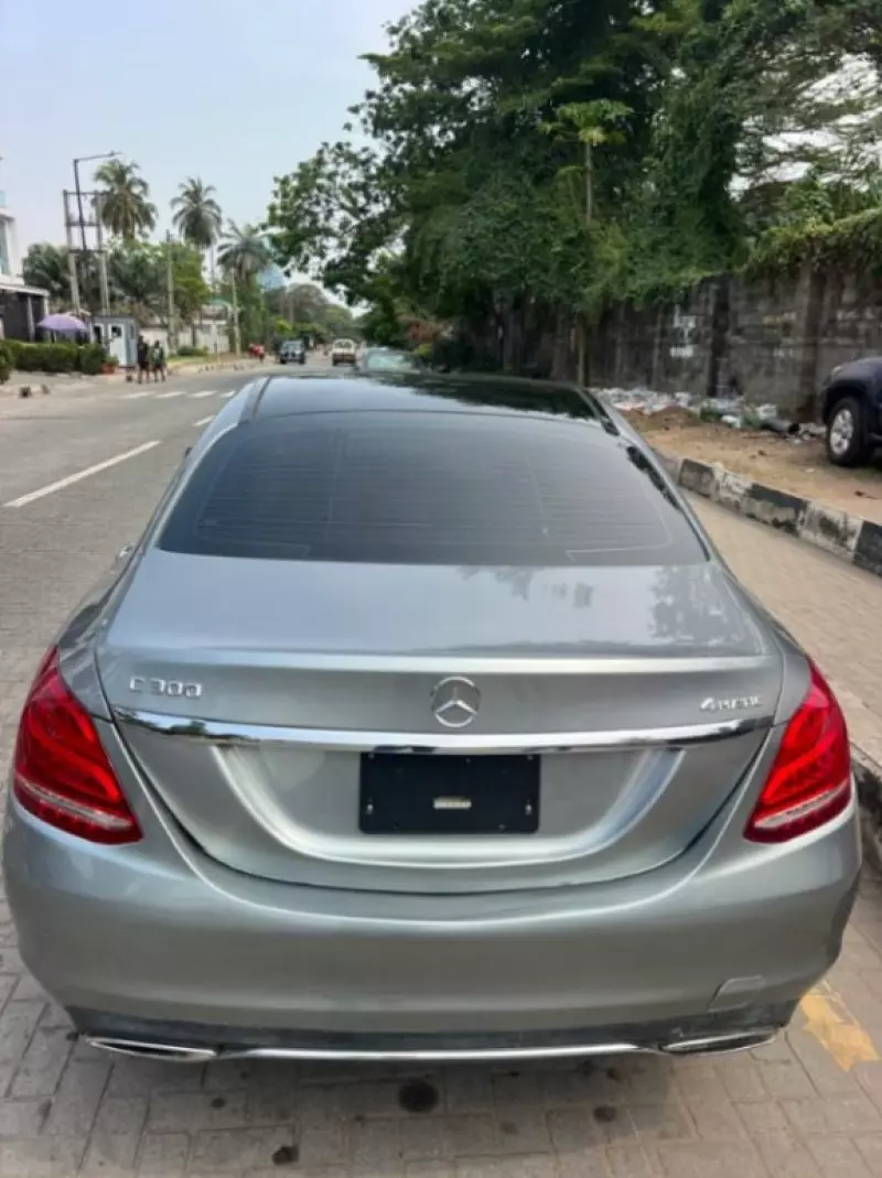 Mercedes-Benz C 300   - 2015
