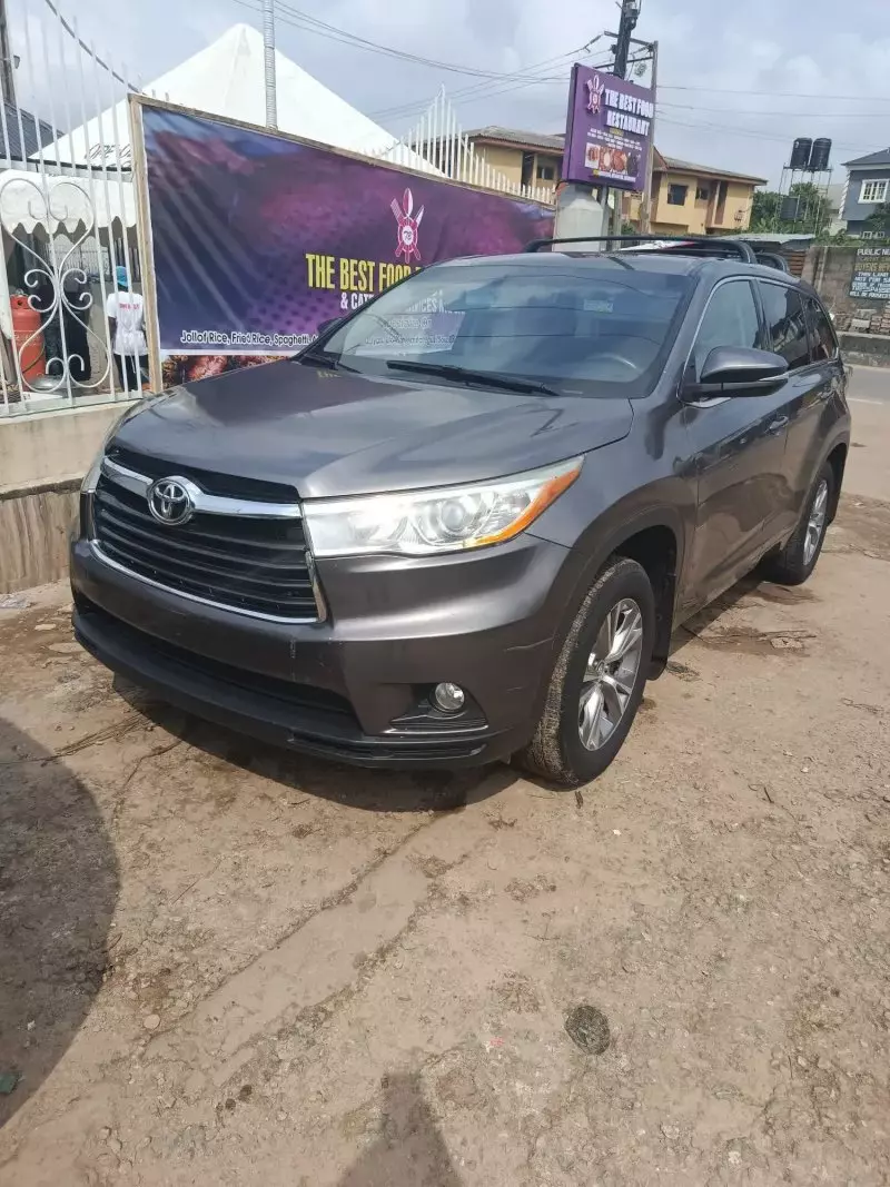 Toyota Highlander - 2016