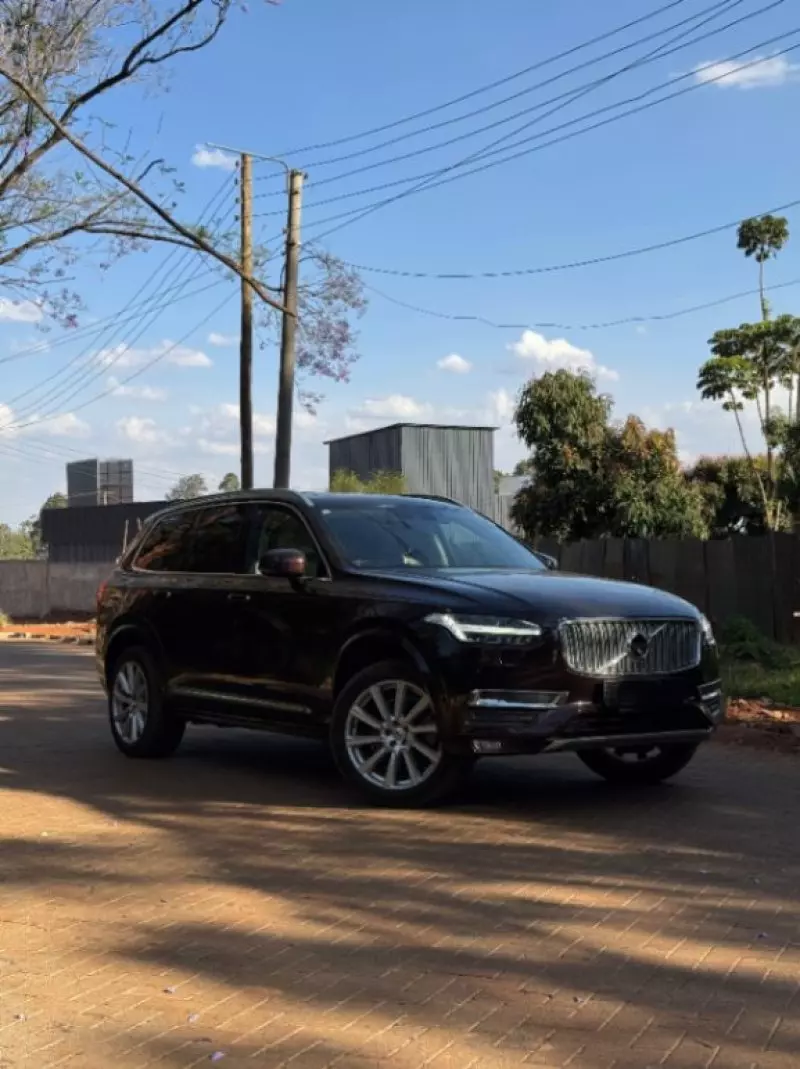 Volvo XC90   - 2019