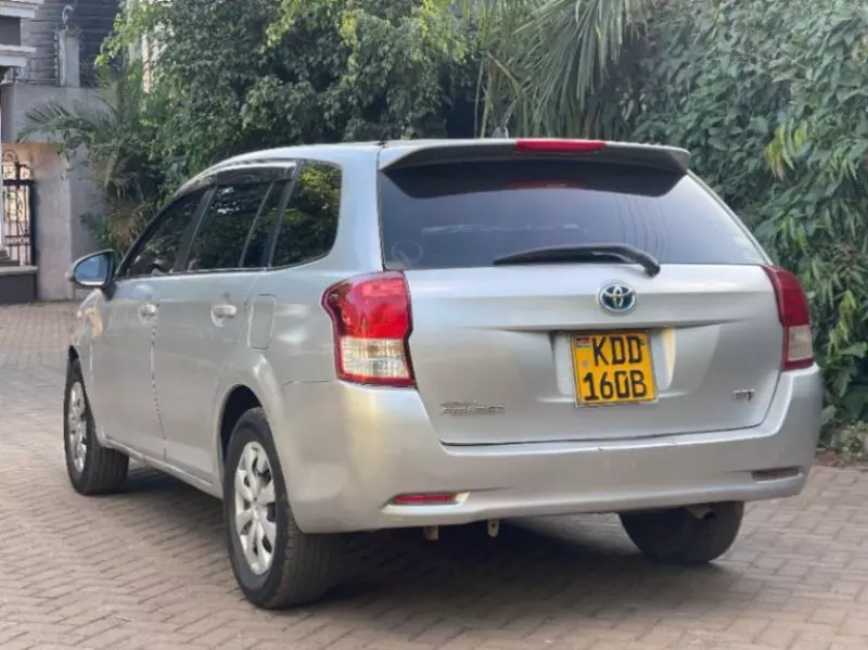 Toyota Fielder hybrid