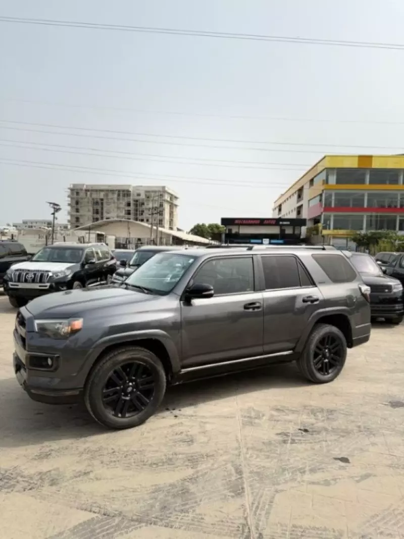 Toyota 4Runner - 2020