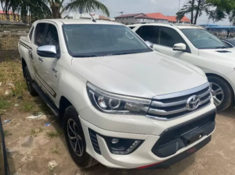 Toyota Hilux - 2018