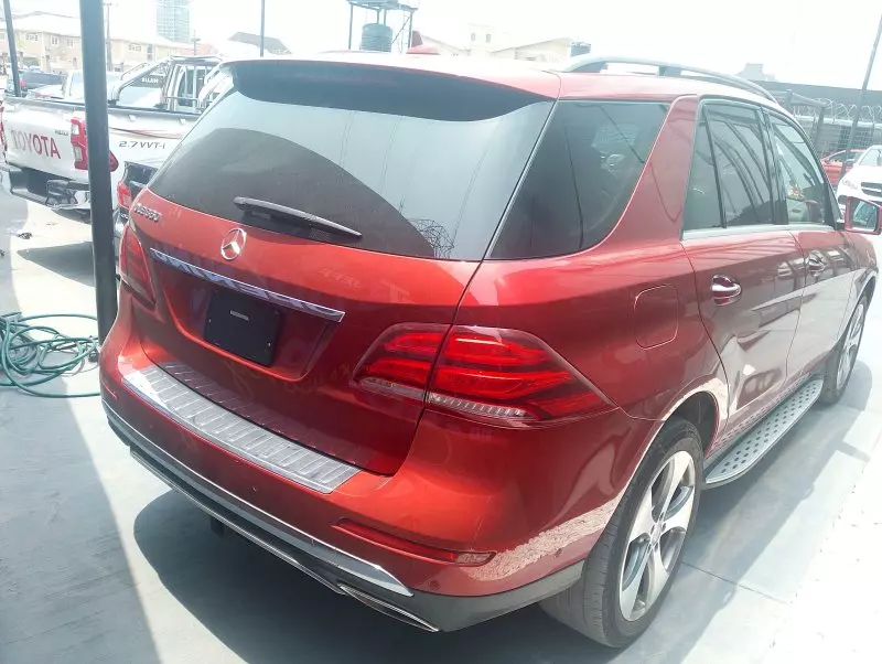 Mercedes-Benz GLE 350   - 2016