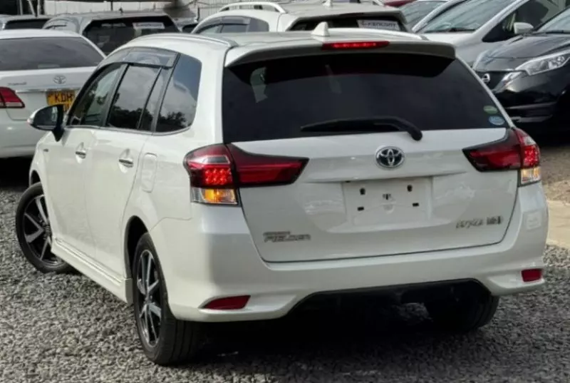 Toyota Fielder    - 2018