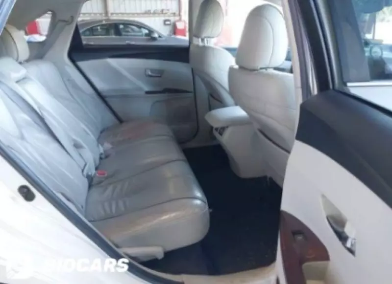 Toyota Venza   - 2012