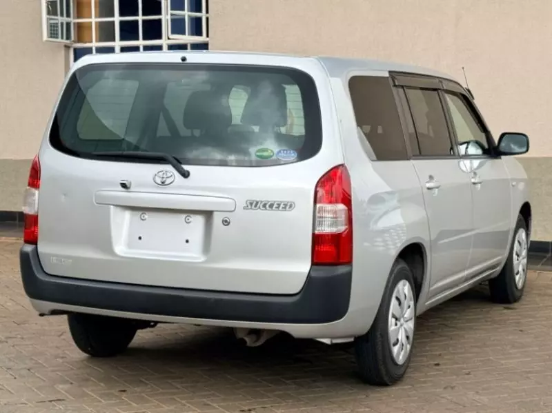 Toyota Succeed    - 2020