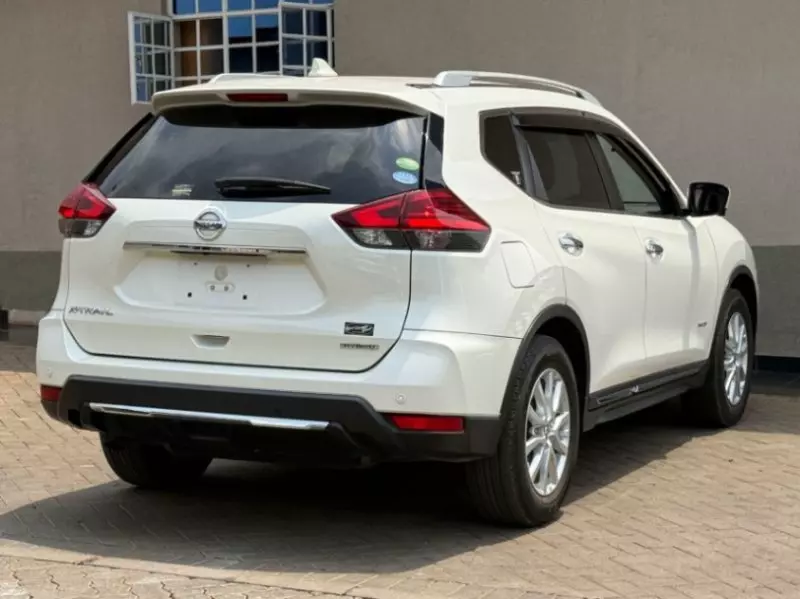 Nissan X- trail   - 2018