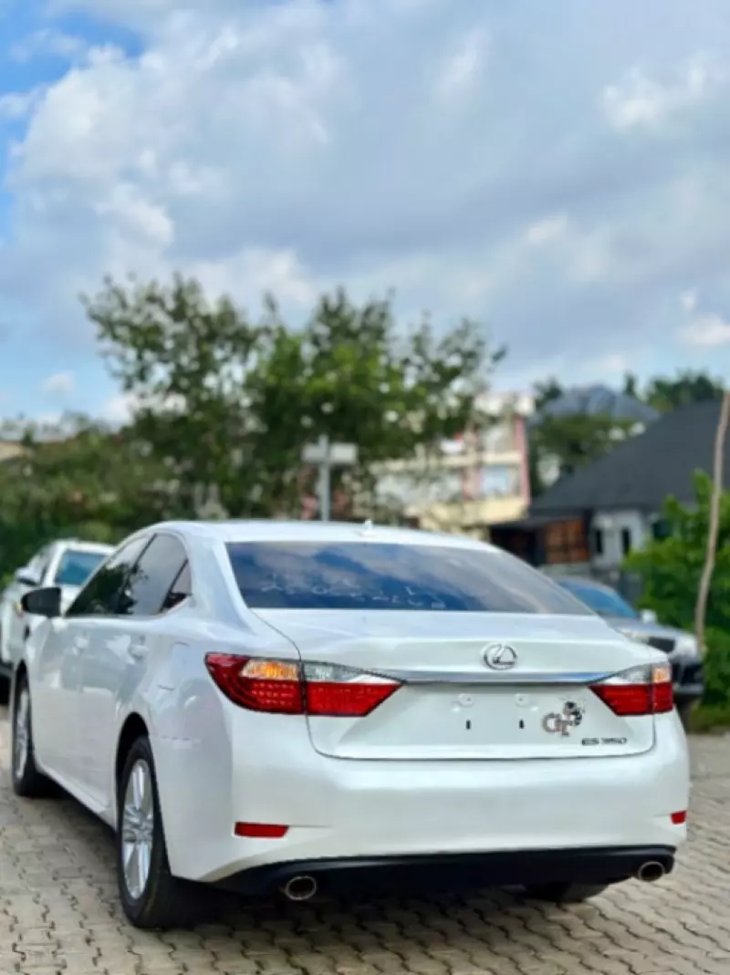 Lexus ES 350   - 2014