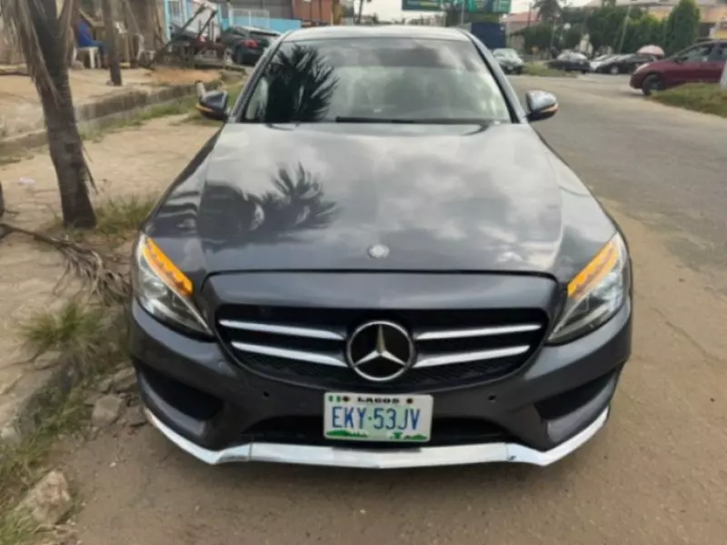 Mercedes-Benz C 300   - 2015