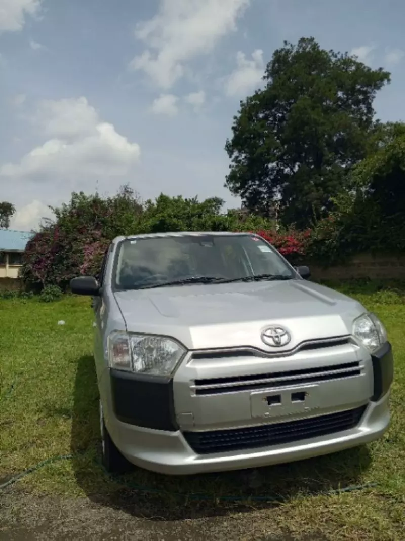 Toyota Probox    - 2018