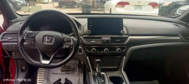 Honda Accord   - 2018