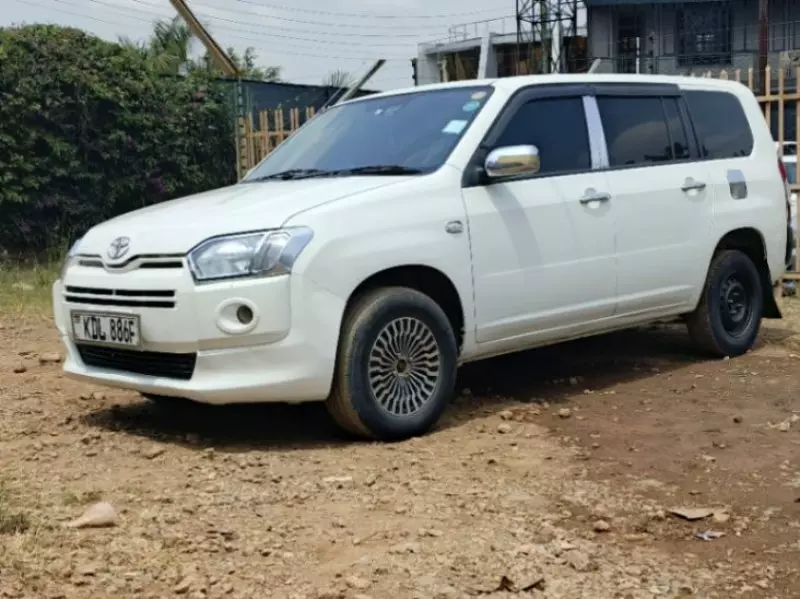 Toyota Succeed    - 2017