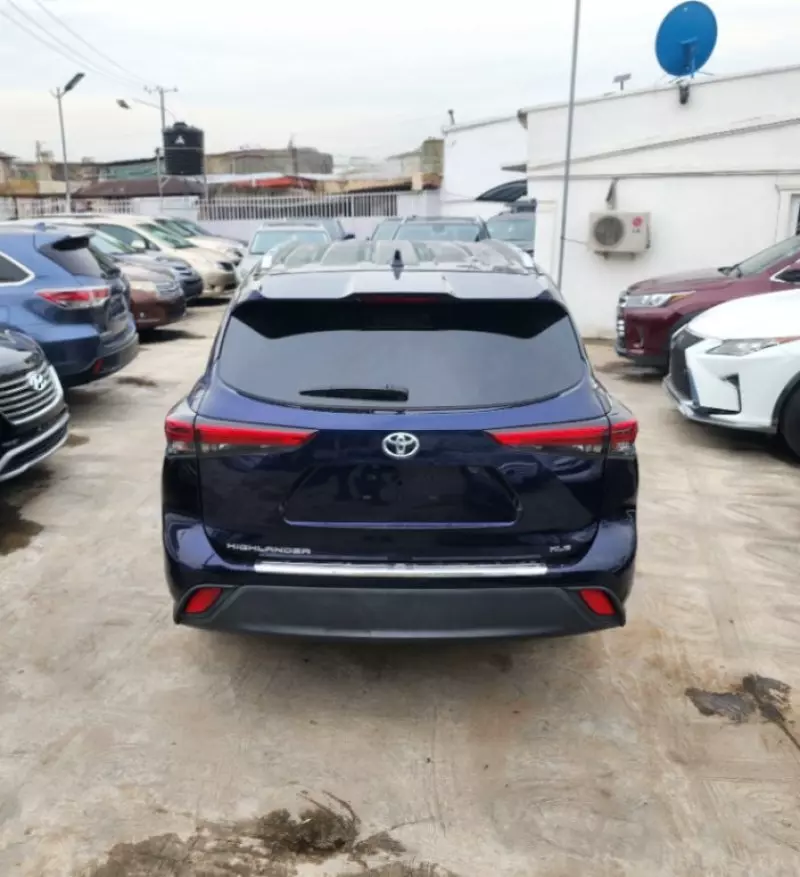 Toyota Highlander - 2022