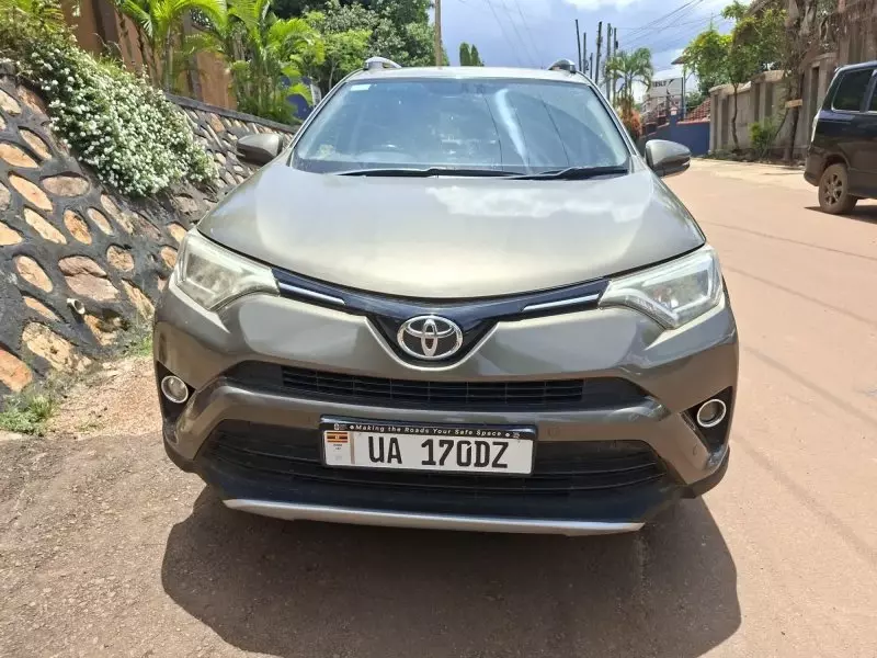Toyota RAV 4   - 2018