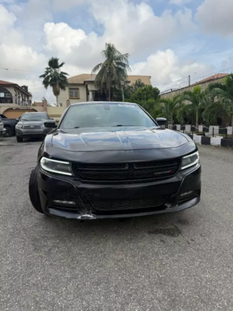 Dodge Charger   - 2018