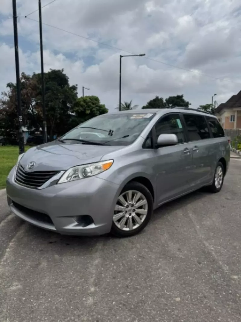 Toyota Sienna