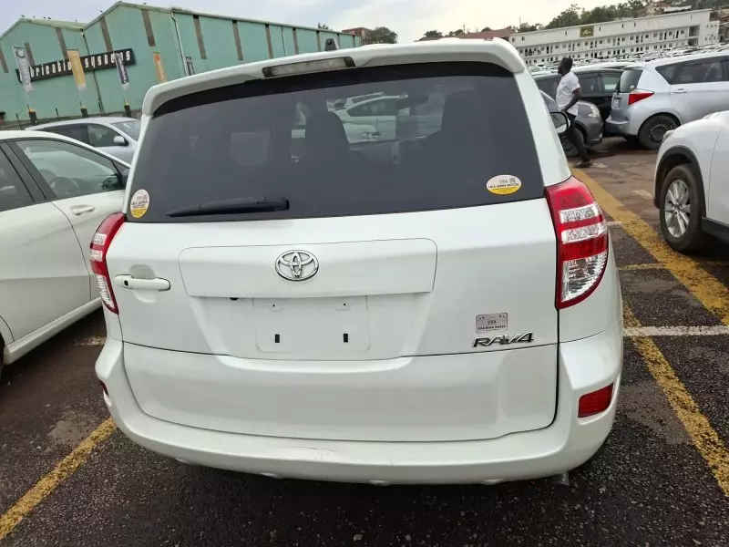 Toyota RAV 4   - 2012