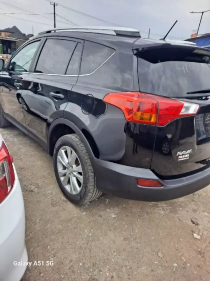 Toyota RAV4   - 2013